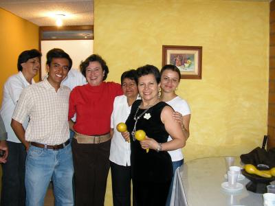 ALICIA Y SU HIJO, ROSITA Y YENI, YANET Y YO