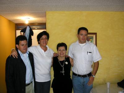 MIS TRES HERMANOS Y YO