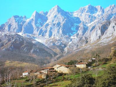 ASTURIAS PATRIA QUERIDA