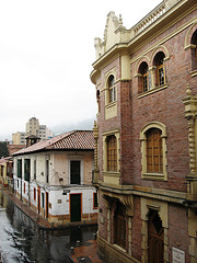 Construcciones de La Candelaria. Bogotá, Colombia por DAIRO CORREA